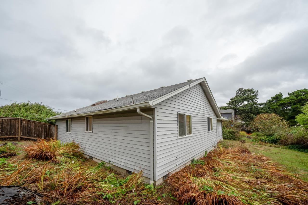 Captain Bill'S Beachhouse Lincoln City Bagian luar foto
